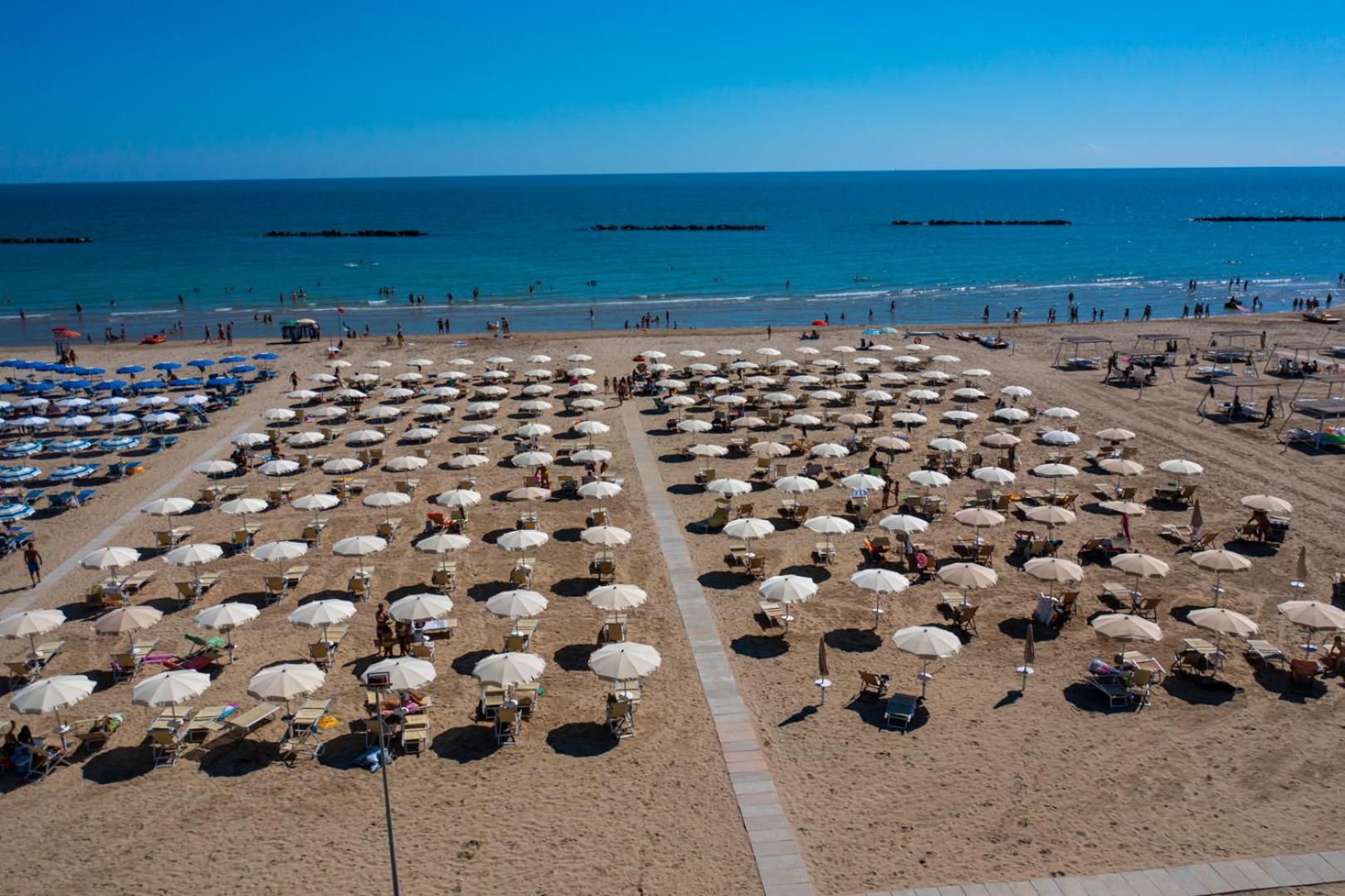 Hotel Il Moro Розето-дельи-Абруцци Экстерьер фото